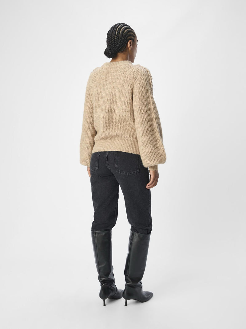 Object Camel Chunky Rope Jumper